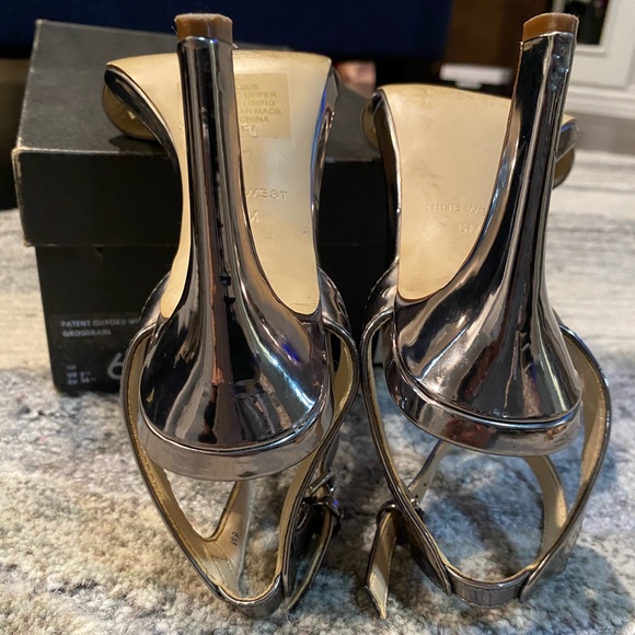 NINE WEST Angus Chrome Metallic Gunmetal Minimalist Ankle Strap Sandal - Picture 2 of 8